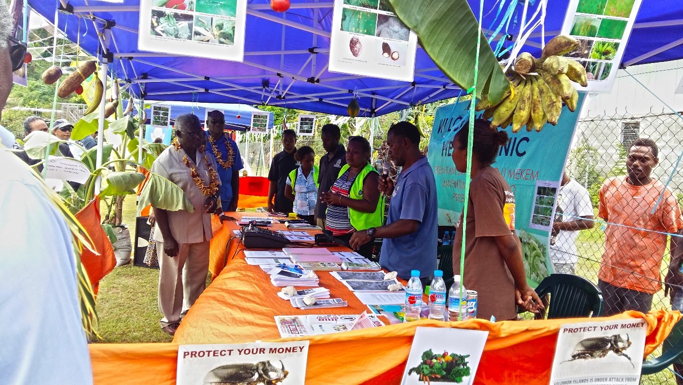 Plant Health Clinic promoted at Central Province appointed day My SIG