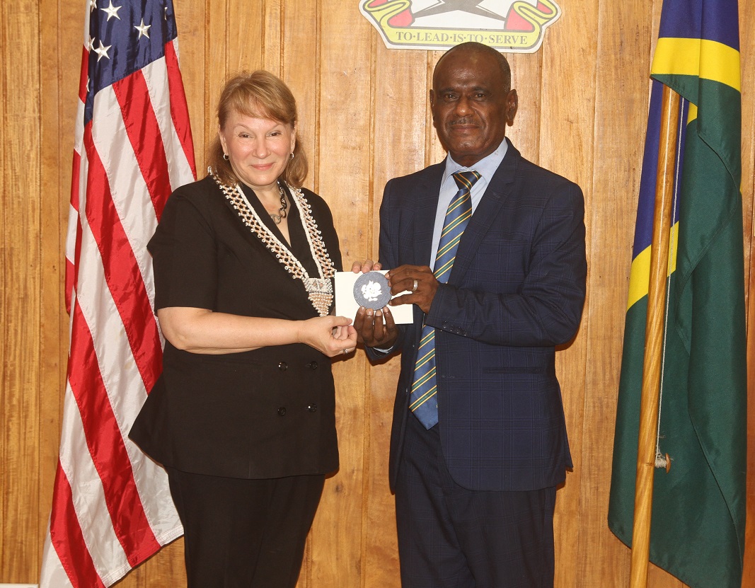 US Ambassador pays courtesy visit on PM Manele