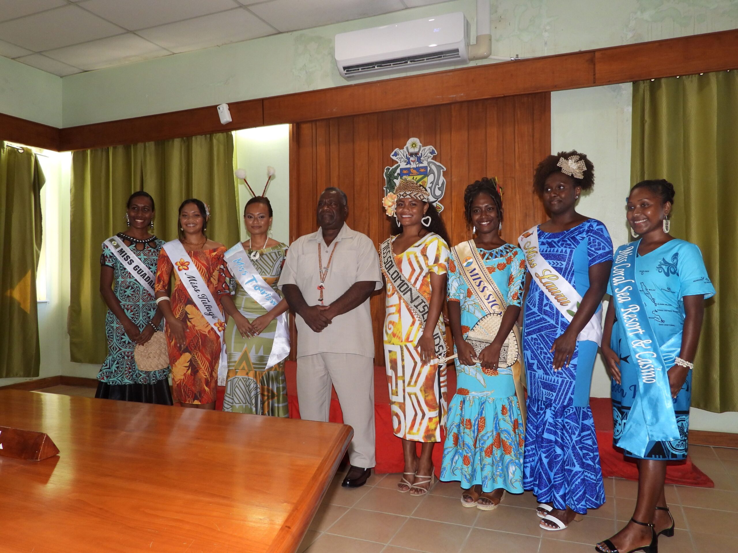 Miss Solomon Islands Pageant 2024 Contestants Meet With Acting Prime   MSIP 2024 Contestants With Acting Prime Minister Honourable Bradley Tovosia Scaled 